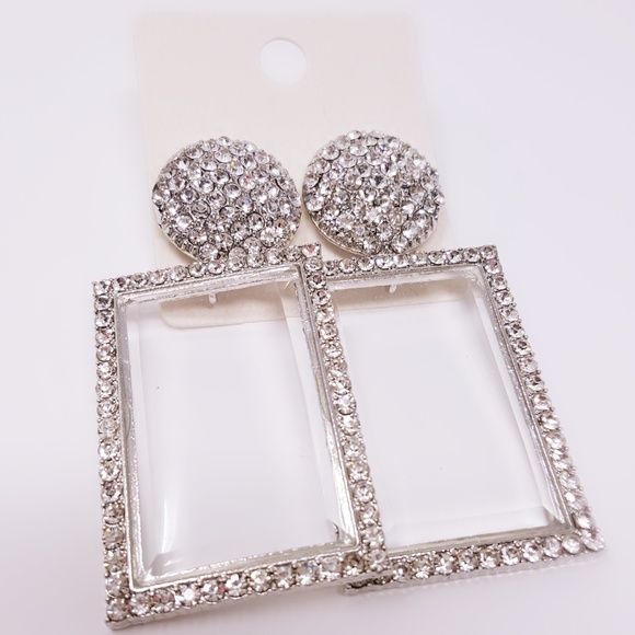 Fabulous Silver Rhinestone Earrings - Picture 3 of 8